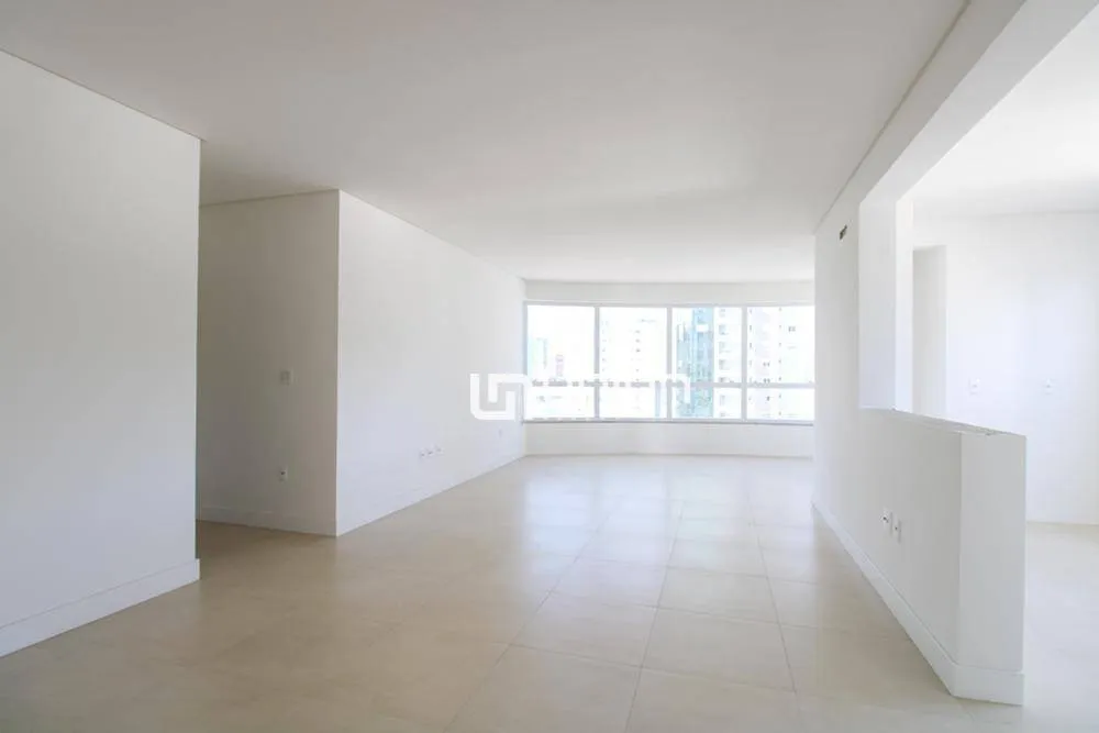 Apartamento, 3 quartos, 136 m² - Foto 4