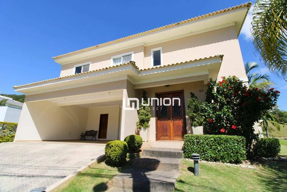 Casa, 4 quartos, 232 m² - Foto 1