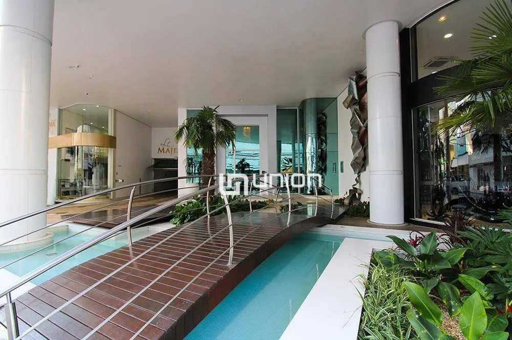 Apartamento, 3 quartos, 140 m² - Foto 2