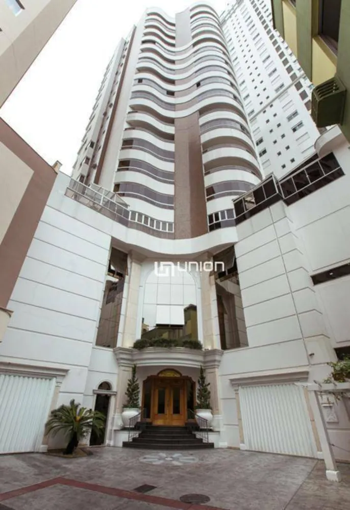 Apartamento, 3 quartos, 477 m² - Foto 1