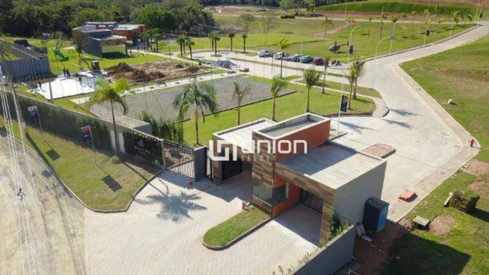 Loteamento e Condomínio, 600 m² - Foto 1