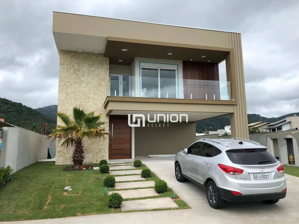 Casa, 4 quartos, 300 m² - Foto 1