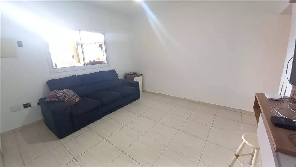 Casa, 2 quartos, 75 m² - Foto 1