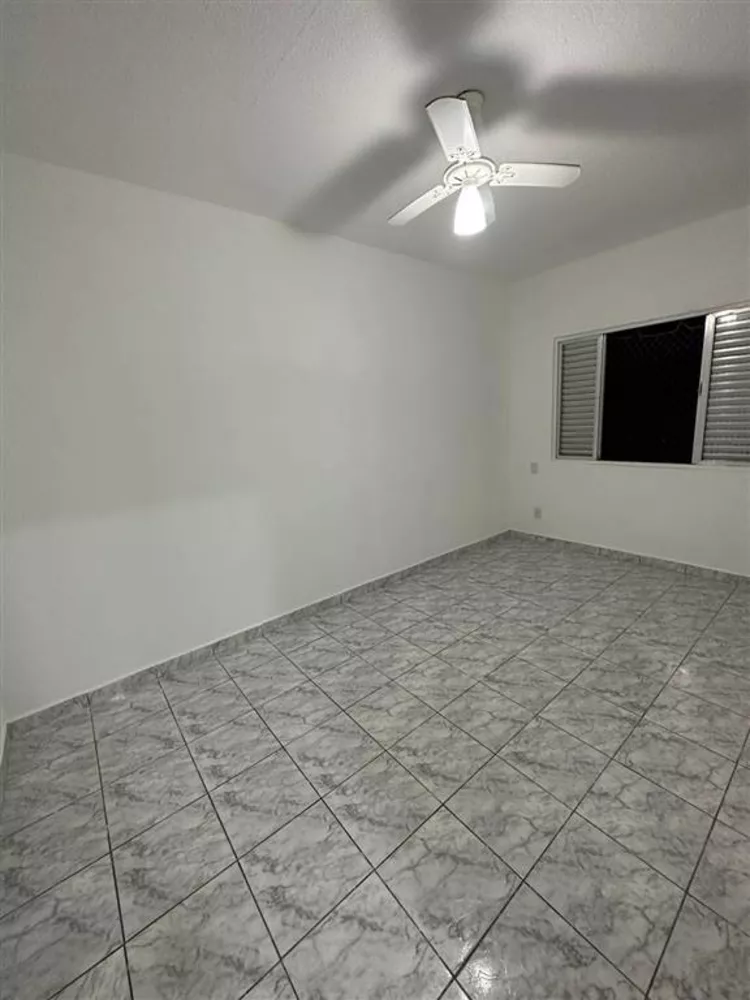 Apartamento à venda com 1 quarto, 48m² - Foto 2