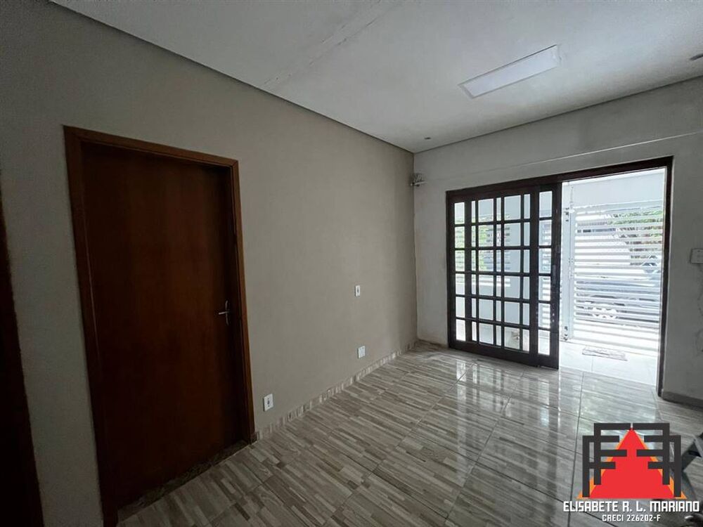 Casa, 3 quartos, 184 m² - Foto 1