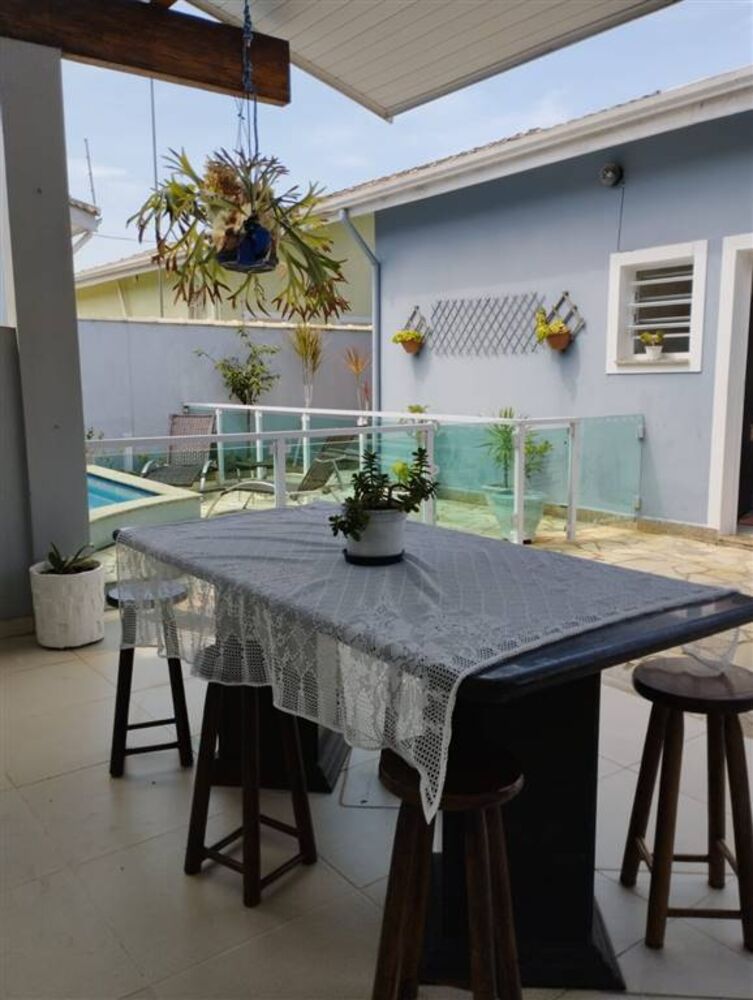 Casa, 3 quartos, 171 m² - Foto 2