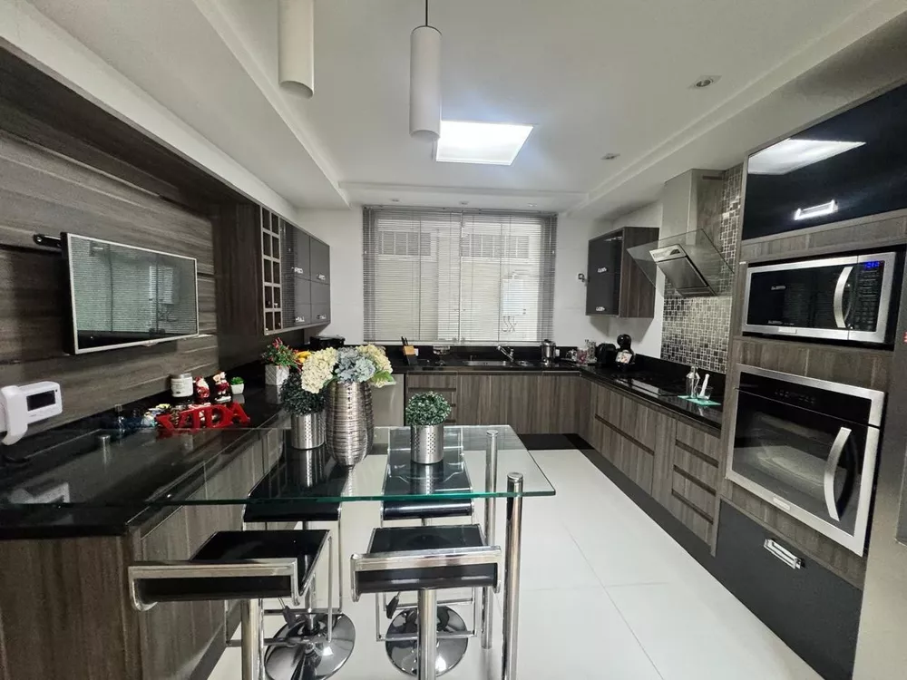 Casa, 3 quartos, 448 m² - Foto 3