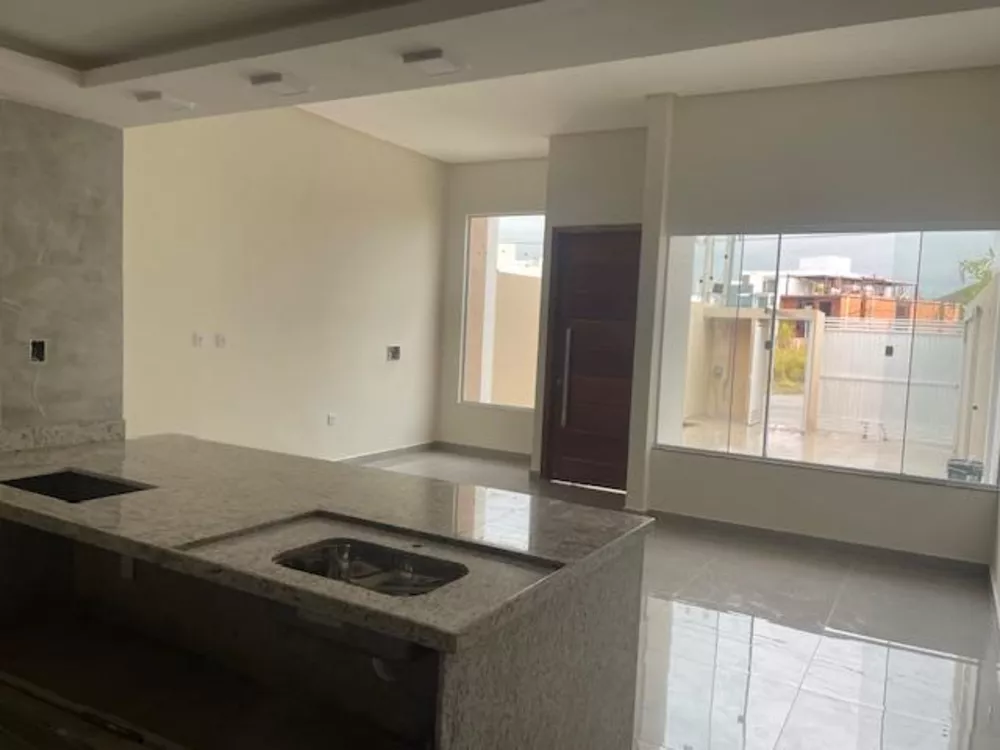 Casa, 5 quartos, 220 m² - Foto 1