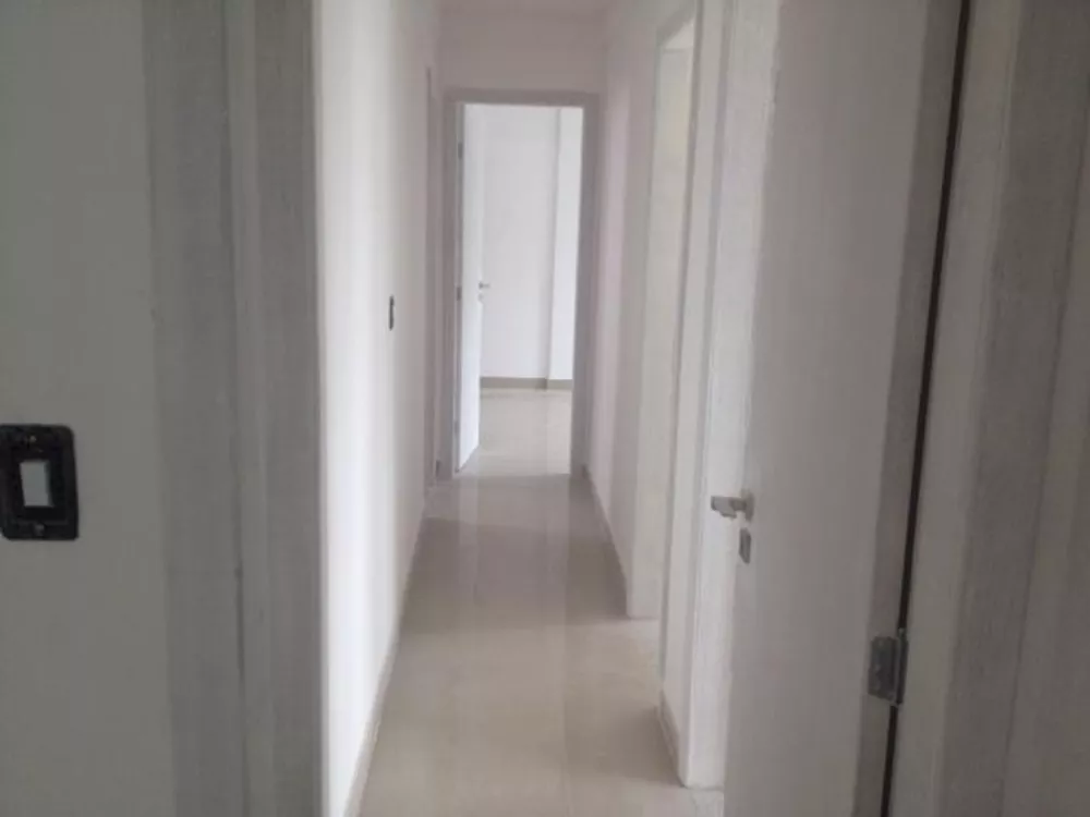 Apartamento à venda com 3 quartos, 130m² - Foto 4