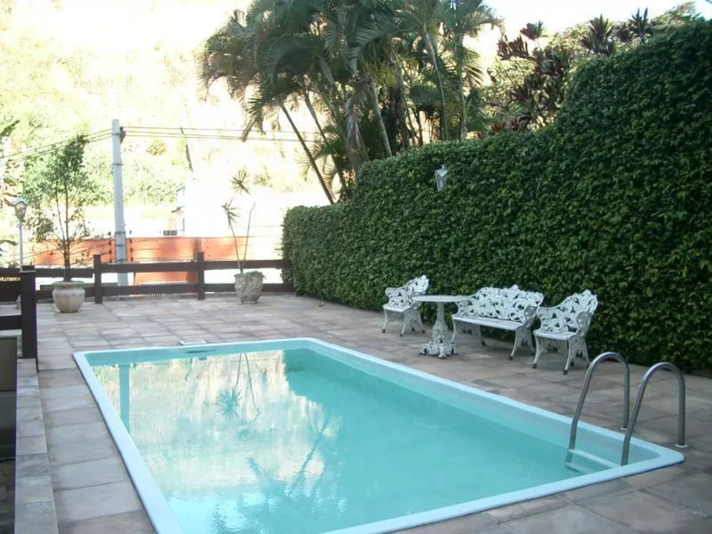 Casa, 4 quartos, 230 m² - Foto 2