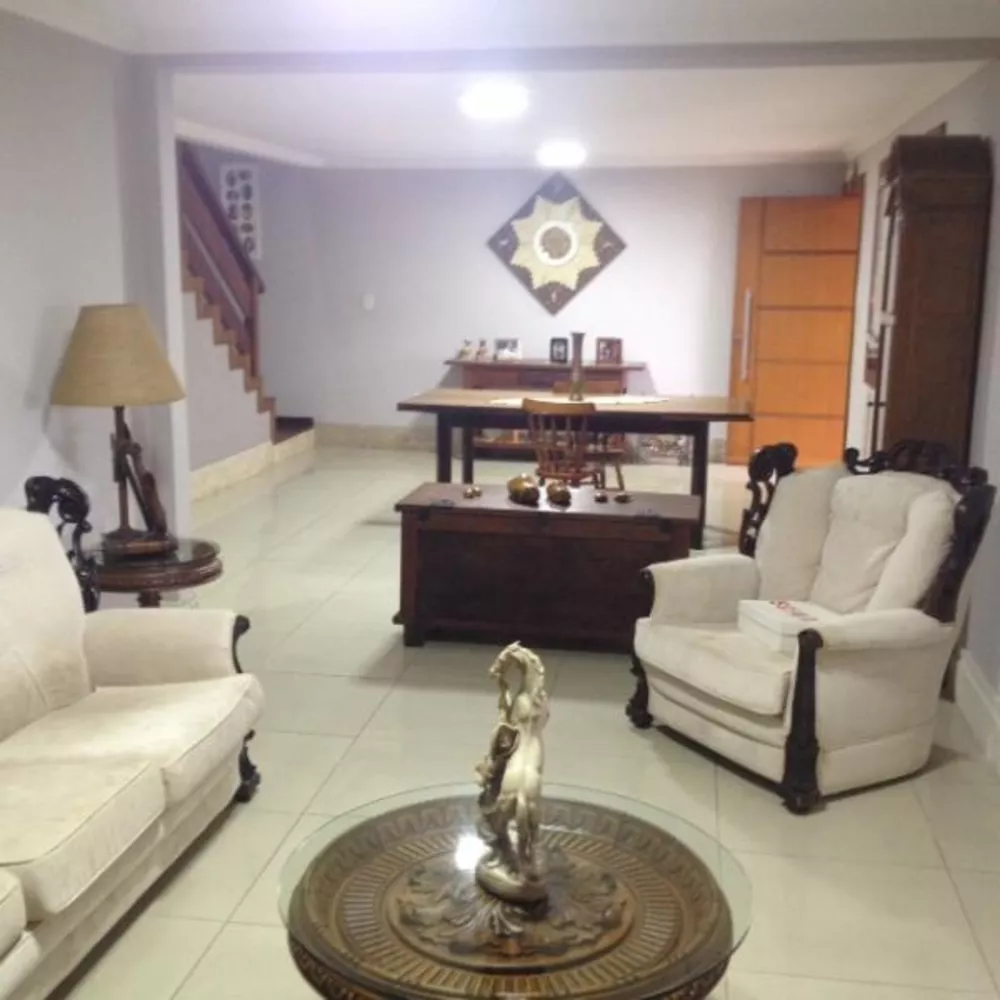 Casa, 4 quartos, 227 m² - Foto 3