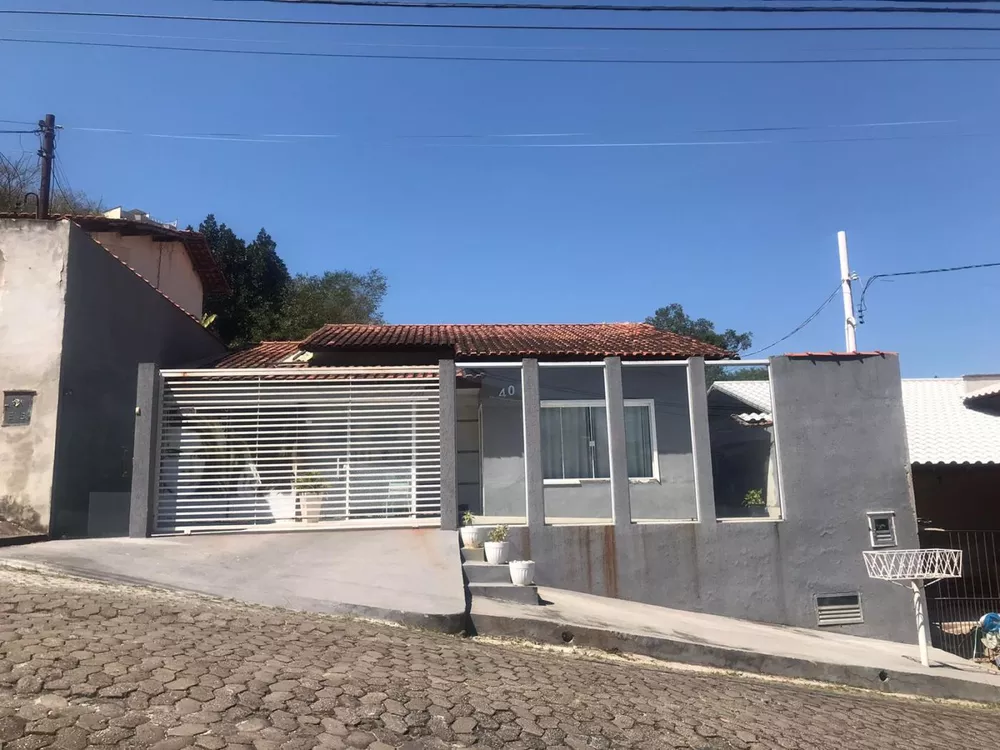 Casa, 4 quartos, 300 m² - Foto 1