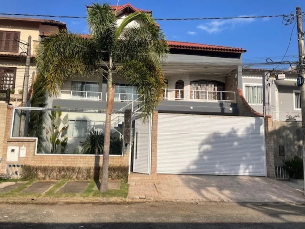 Casa, 3 quartos, 351 m² - Foto 1