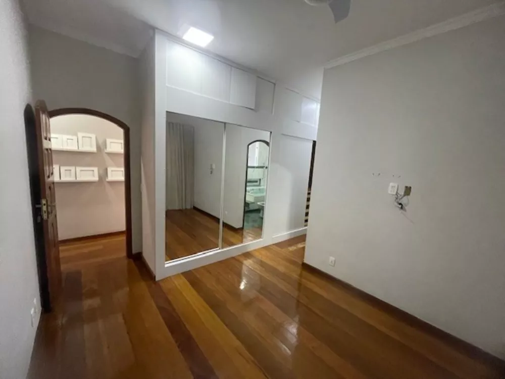 Casa, 3 quartos, 351 m² - Foto 8