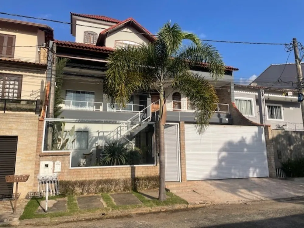 Casa, 3 quartos, 351 m² - Foto 1