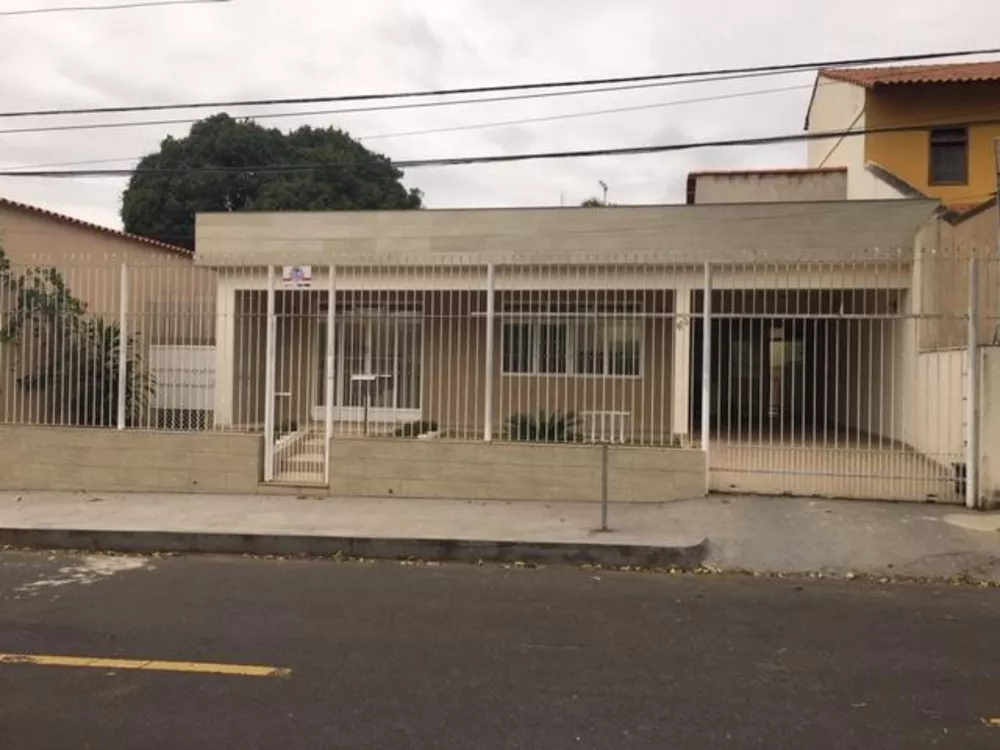 Casa, 4 quartos, 389 m² - Foto 1