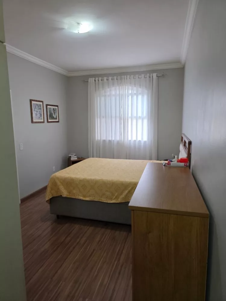 Casa, 3 quartos, 257 m² - Foto 38