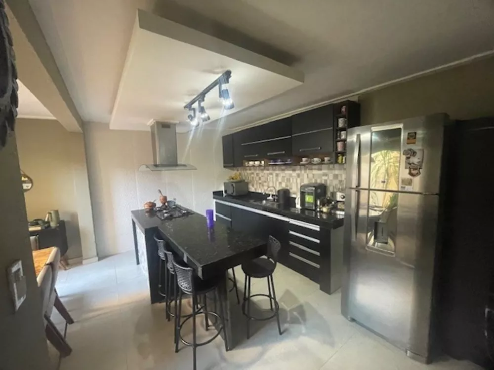 Casa, 5 quartos, 256 m² - Foto 8