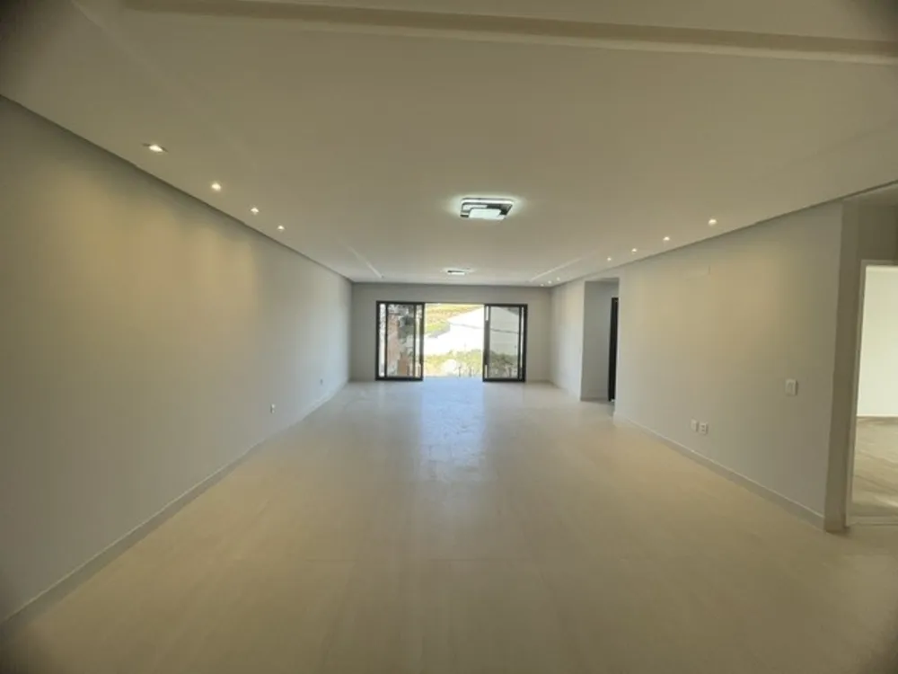 Casa, 4 quartos, 330 m² - Foto 33
