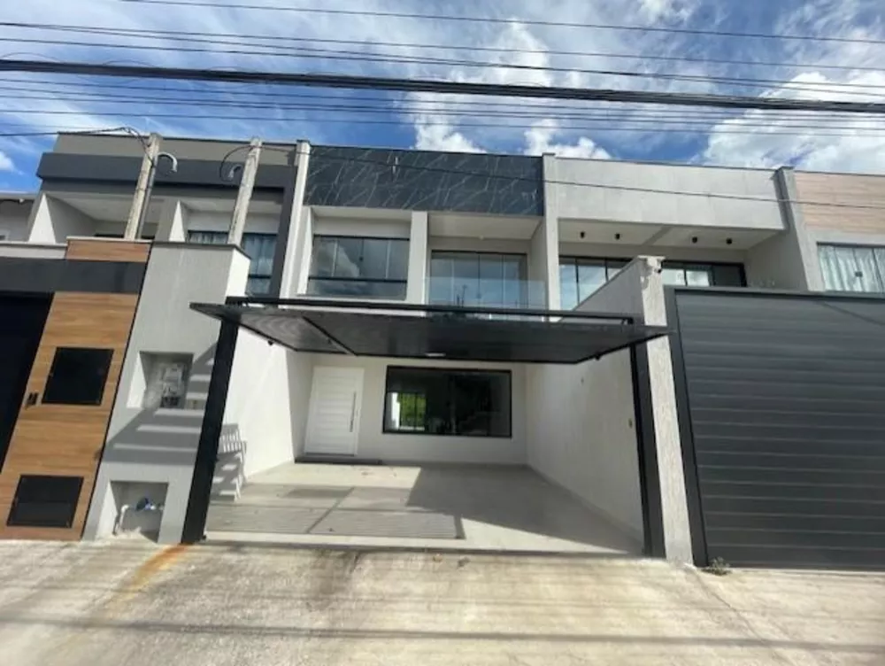 Casa, 3 quartos, 226 m² - Foto 1