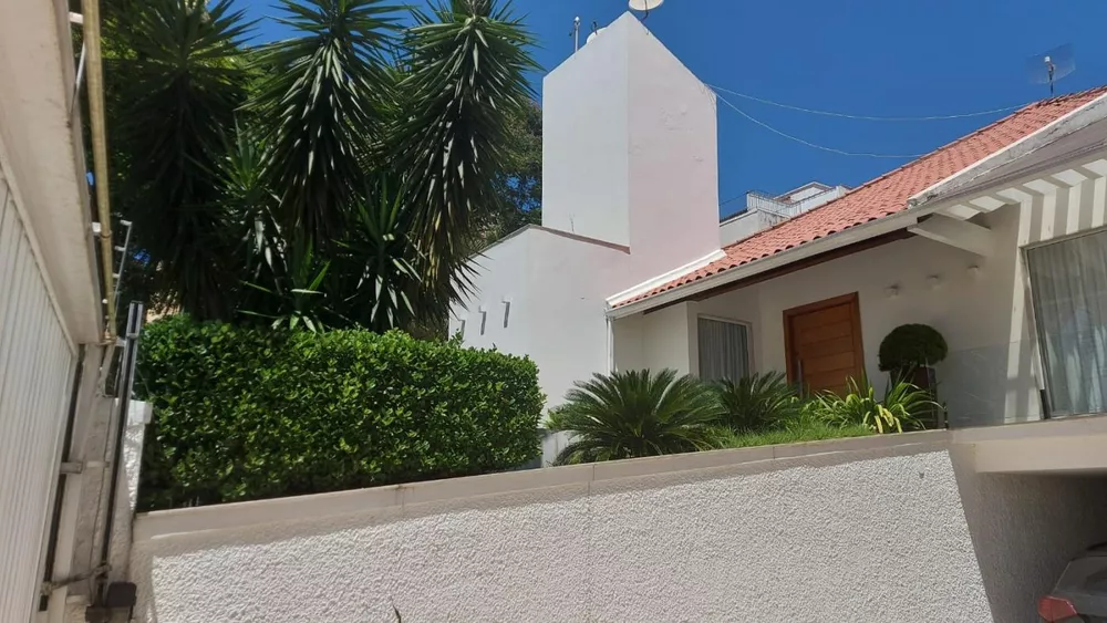 Casa, 3 quartos, 900 m² - Foto 1
