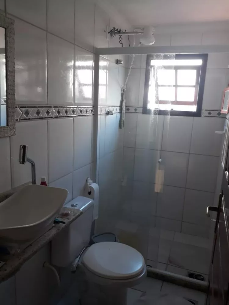 Casa à venda com 2 quartos, 90m² - Foto 3