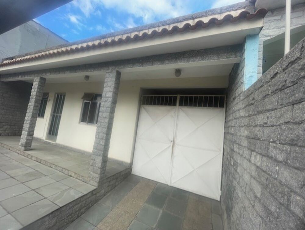 Casa à venda com 2 quartos, 180m² - Foto 3
