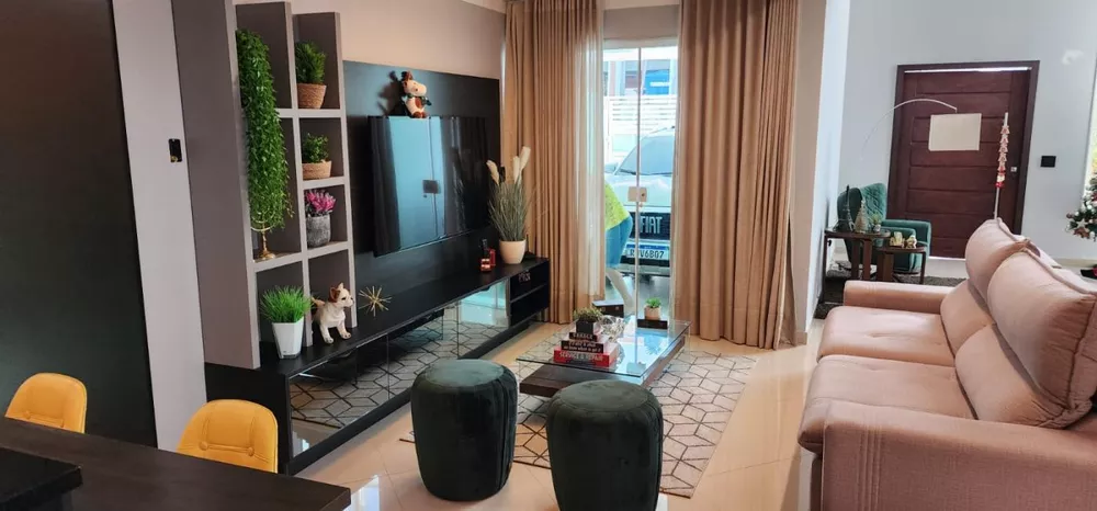 Casa, 3 quartos, 224 m² - Foto 2