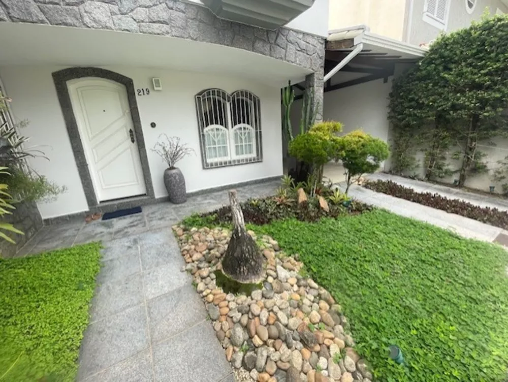 Casa, 3 quartos, 234 m² - Foto 4