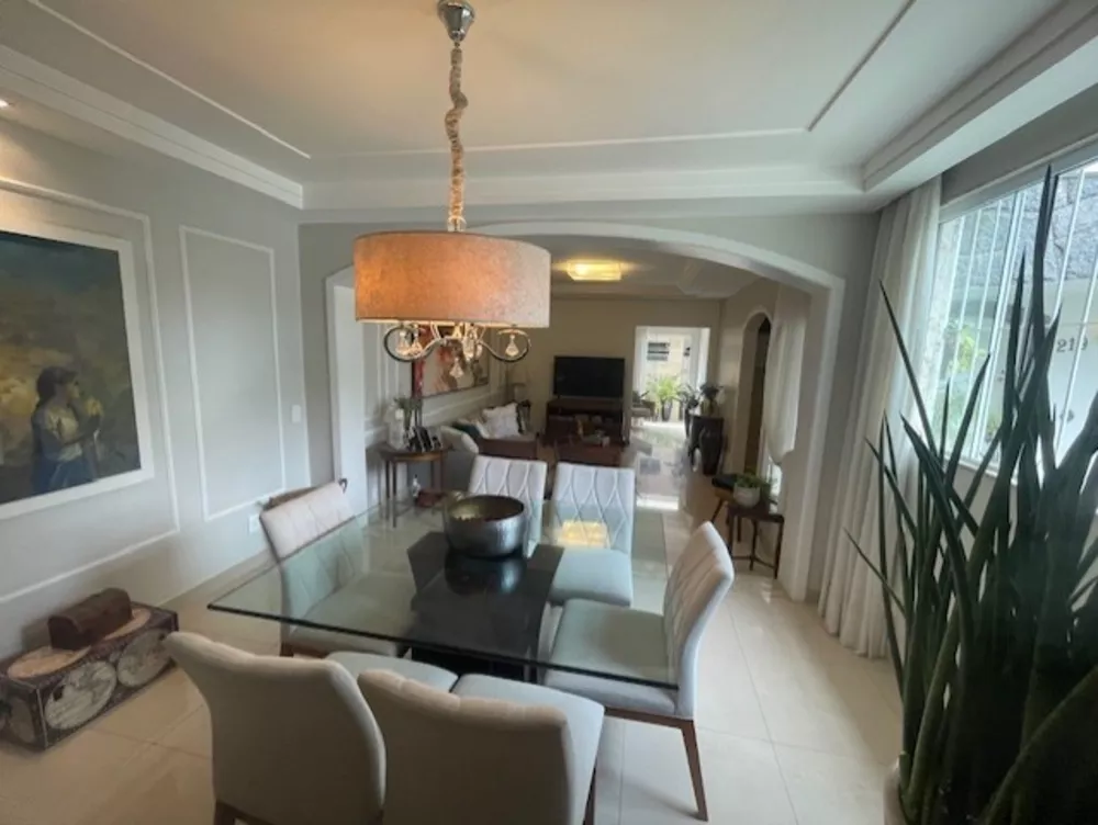 Casa, 3 quartos, 234 m² - Foto 6