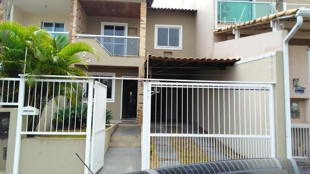 Casa, 4 quartos, 184 m² - Foto 1