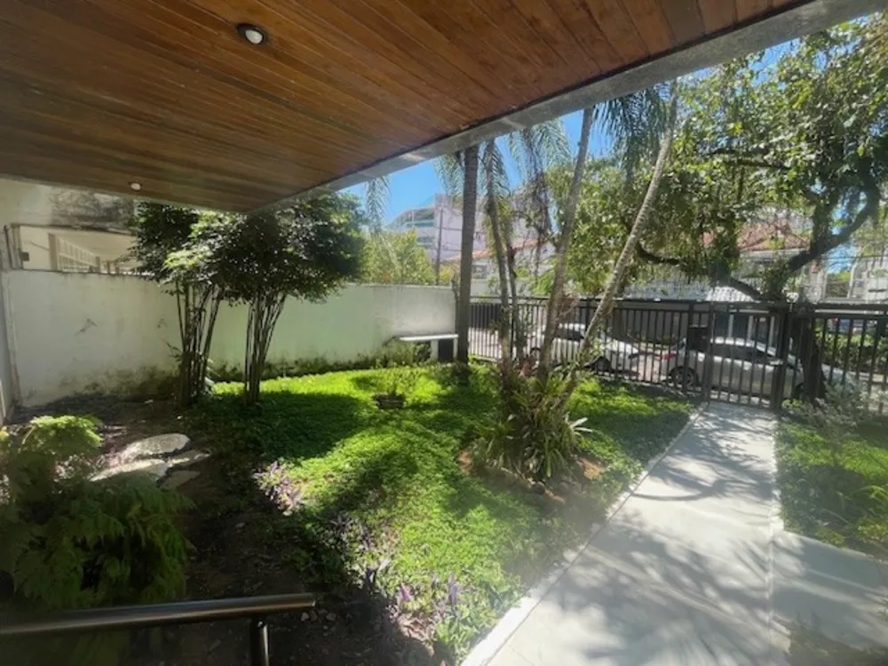 Casa, 4 quartos, 360 m² - Foto 33