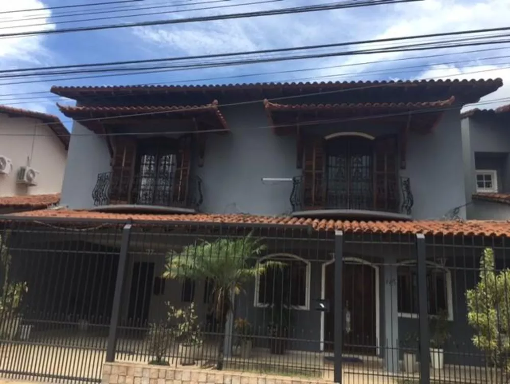 Casa, 5 quartos, 353 m² - Foto 1