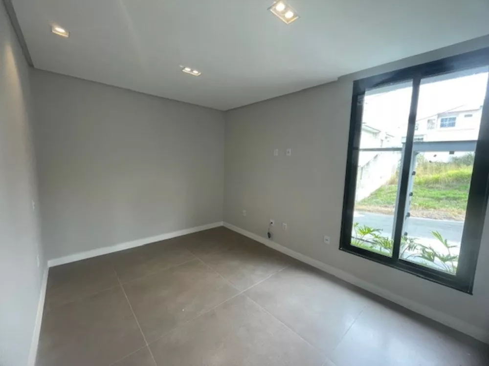 Casa, 3 quartos, 220 m² - Foto 3