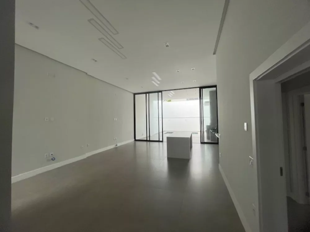 Casa, 3 quartos, 220 m² - Foto 10