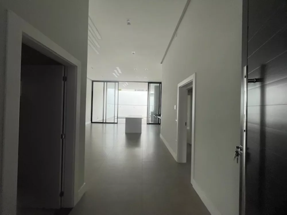 Casa, 3 quartos, 220 m² - Foto 9