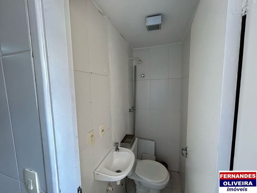 Apartamento para alugar com 3 quartos, 75m² - Foto 3