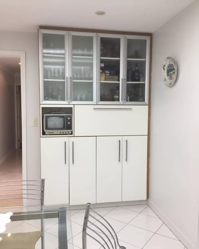 Apartamento à venda com 3 quartos, 257m² - Foto 3