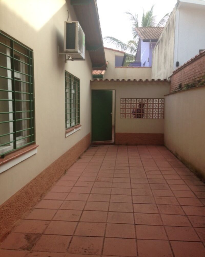 Casa à venda com 3 quartos, 88m² - Foto 9