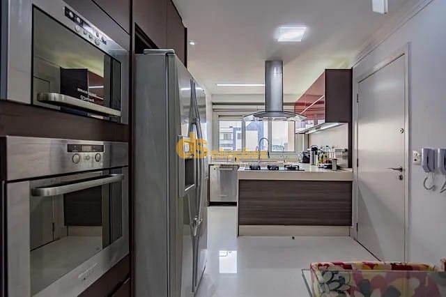 Apartamento à venda com 4 quartos, 206m² - Foto 8