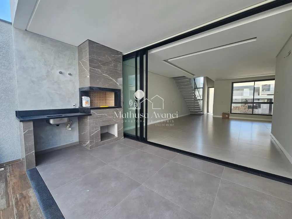 Casa, 3 quartos, 207 m² - Foto 2