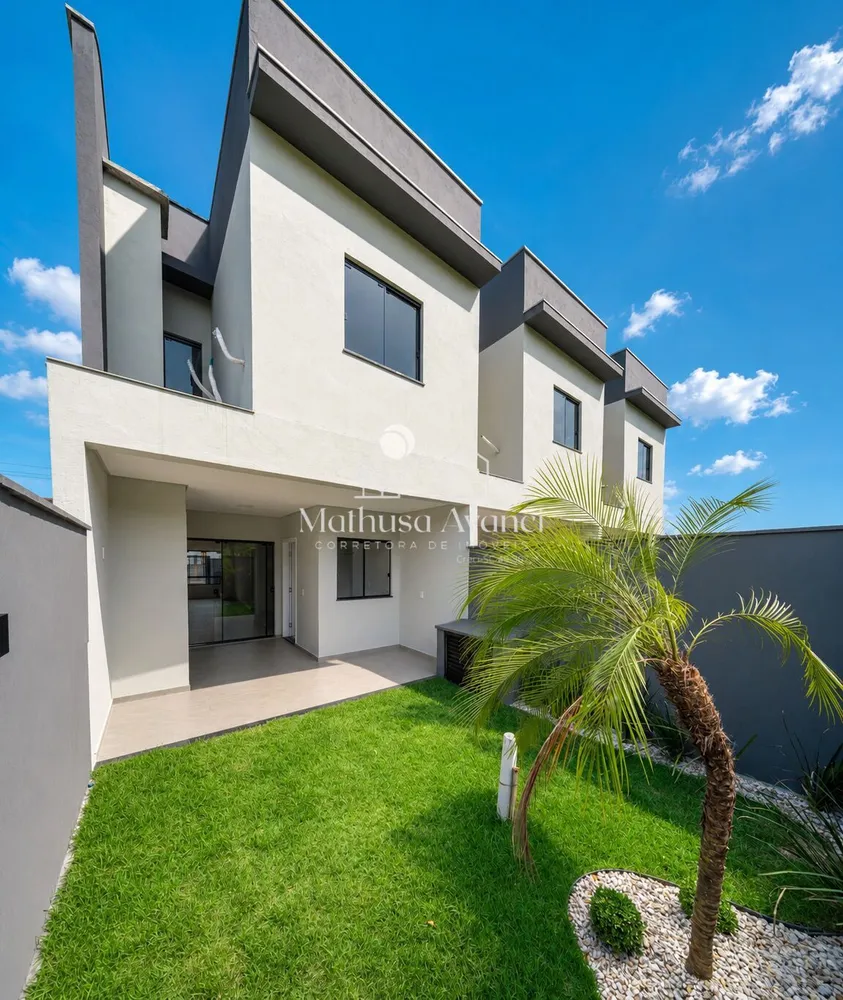 Casa, 3 quartos, 131 m² - Foto 1