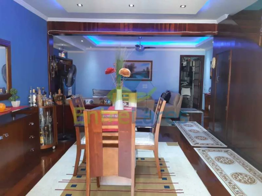 Casa, 4 quartos, 242 m² - Foto 2
