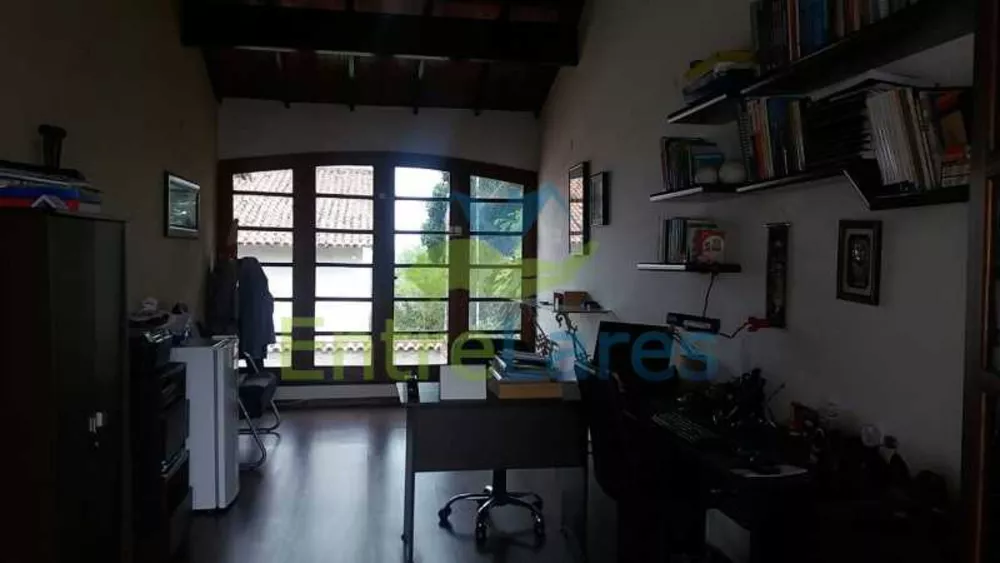 Casa, 5 quartos, 283 m² - Foto 3