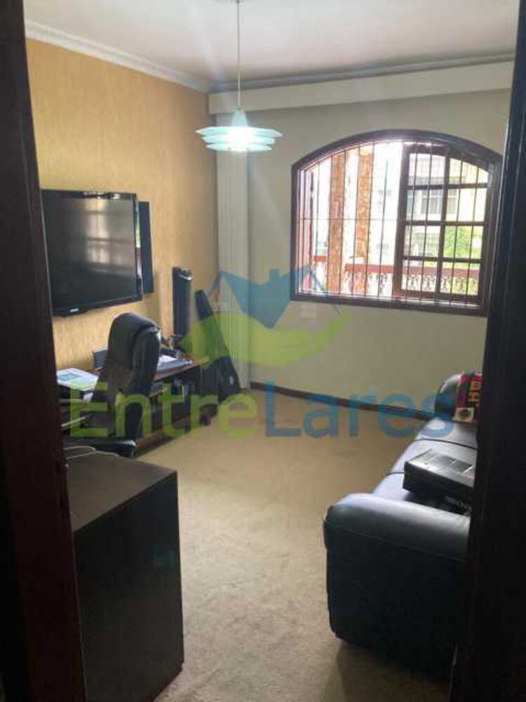 Casa à venda com 6 quartos, 398m² - Foto 3