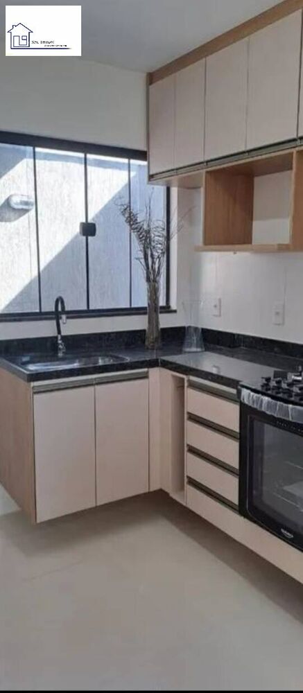 Casa para alugar com 4 quartos, 200m² - Foto 11