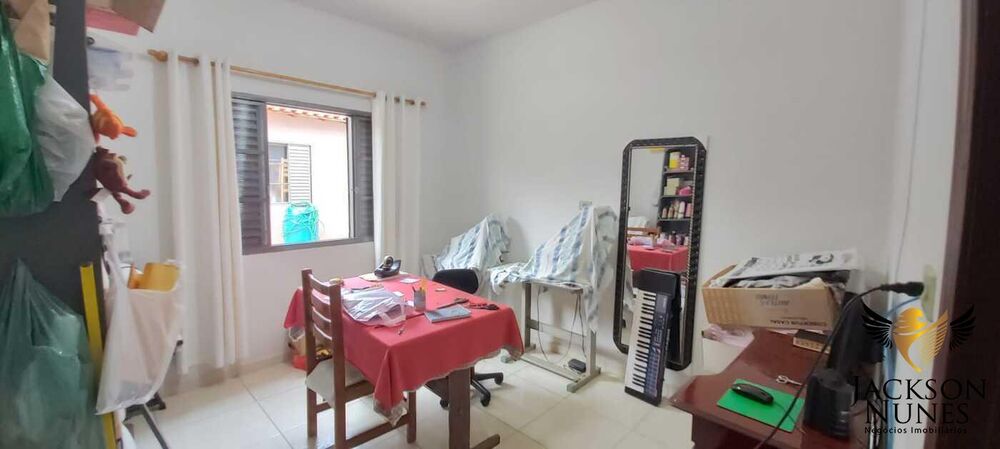 Casa, 3 quartos, 156 m² - Foto 1