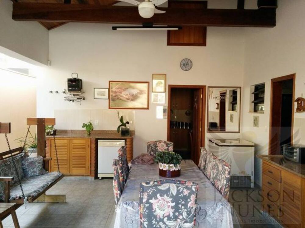 Casa, 3 quartos, 251 m² - Foto 3