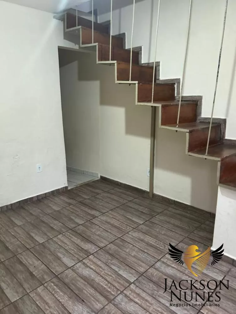 Casa à venda com 2 quartos, 45m² - Foto 4