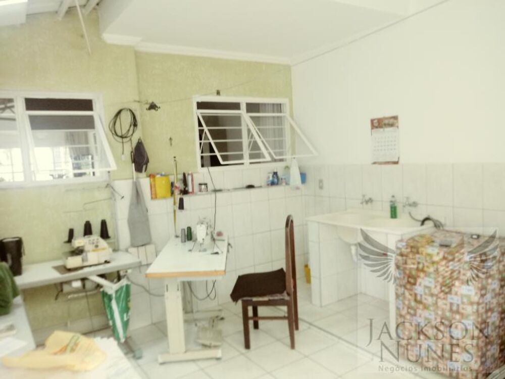 Sobrado, 3 quartos, 262 m² - Foto 2